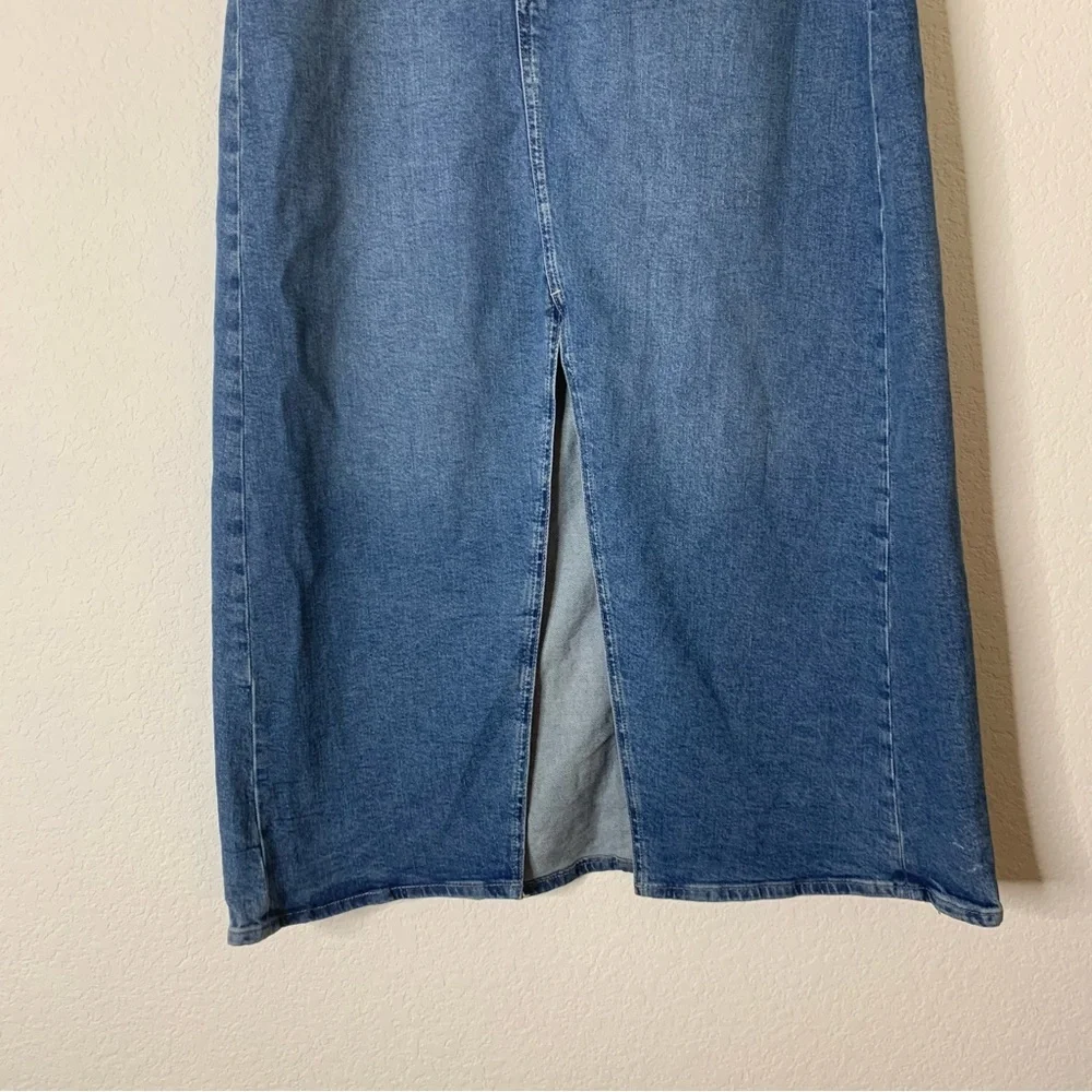 Gap Womens blue denim front slit maxi skirt 8/29